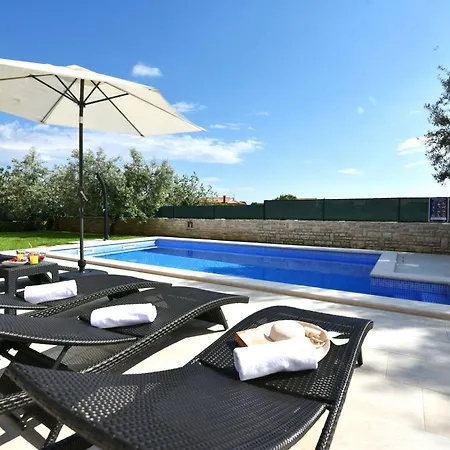 Natali By Interhome Ferienhaus *