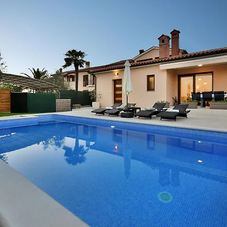 Natali By Interhome Ferienhaus *